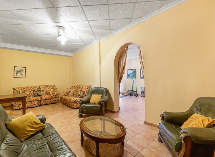 Revente - Détaché / Villa -
Bigastro