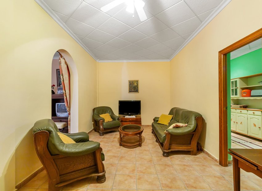 Revente - Détaché / Villa -
Bigastro