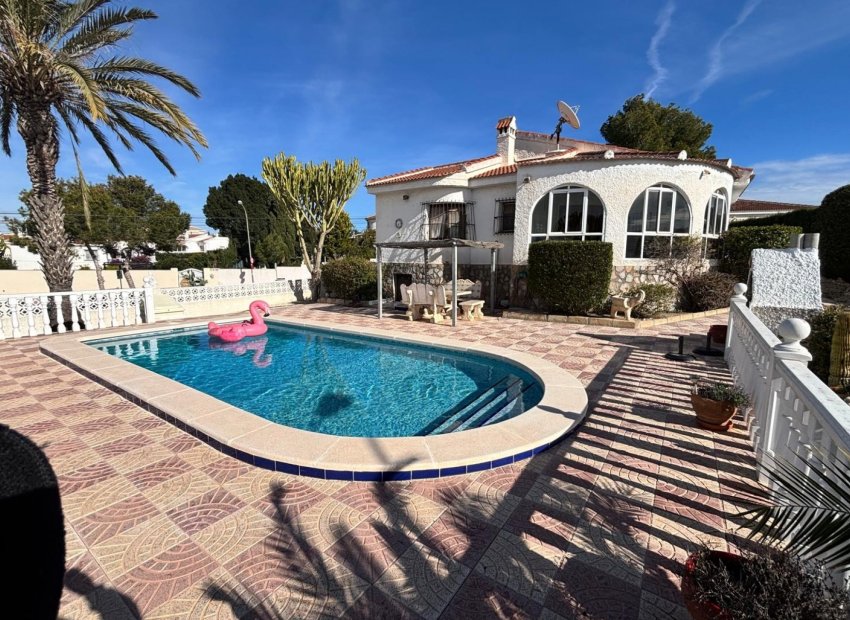 Revente - Détaché / Villa -
Ciudad Quesada - Rojales - CENTRO