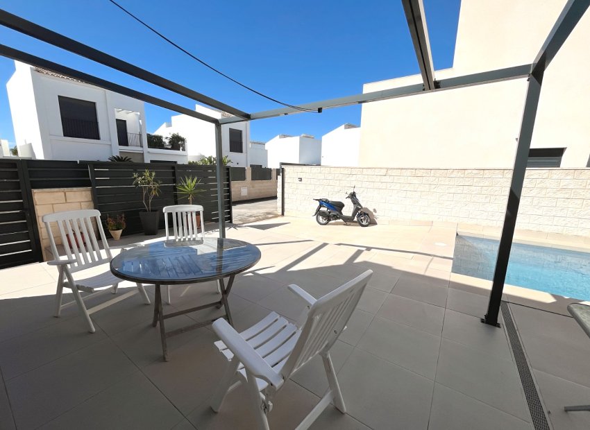 Revente - Détaché / Villa -
Ciudad Quesada - Rojales - Pueblo Bravo
