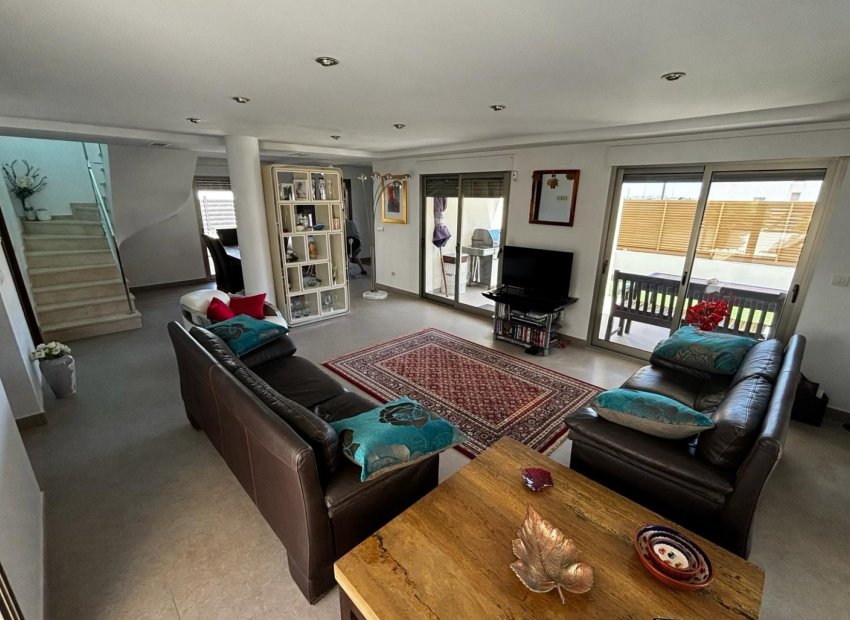 Revente - Détaché / Villa -
Cox