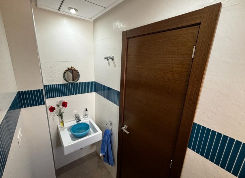 Revente - Détaché / Villa -
Cox