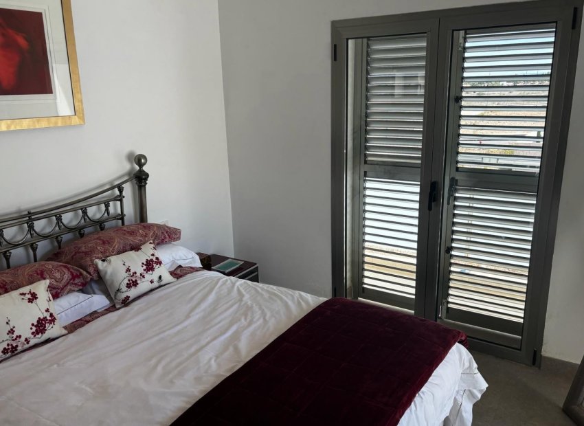 Revente - Détaché / Villa -
Cox