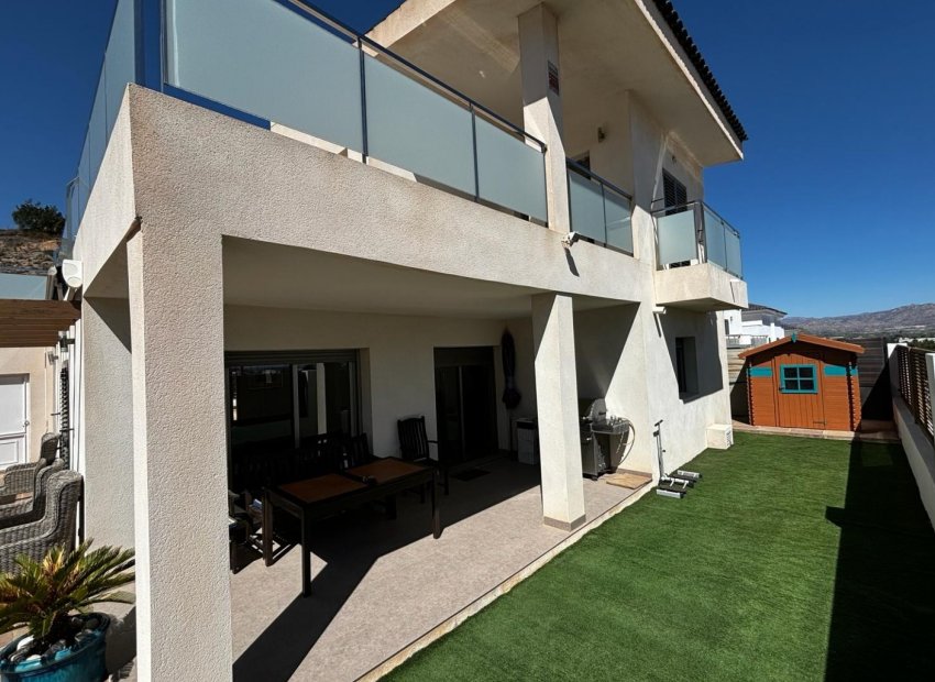 Revente - Détaché / Villa -
Cox