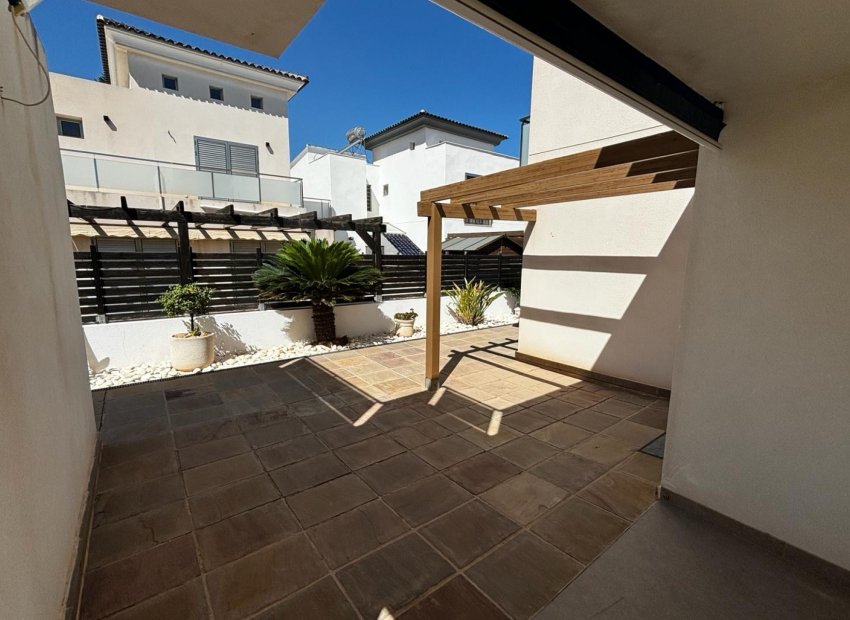 Revente - Détaché / Villa -
Cox