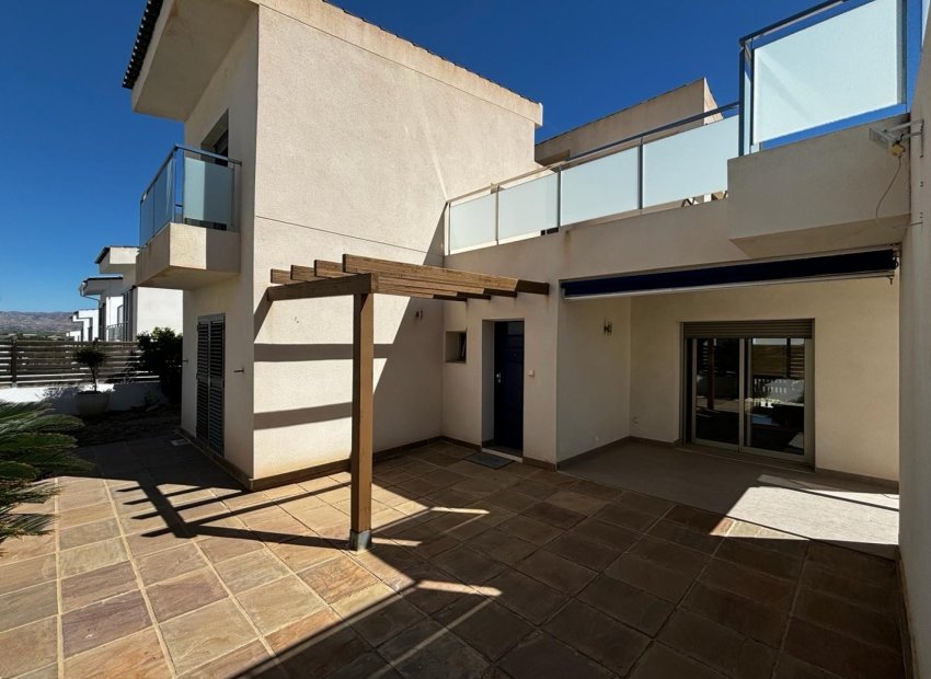 Revente - Détaché / Villa -
Cox