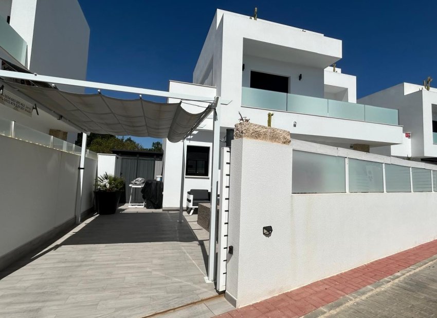 Revente - Détaché / Villa -
Los Montesinos - La Herada