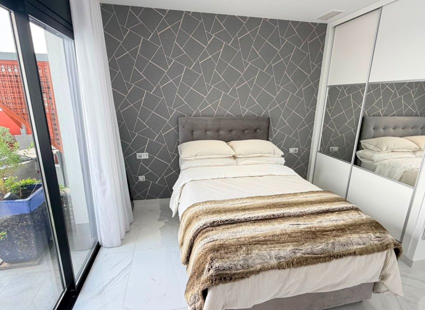 Revente - Détaché / Villa -
Los Montesinos - La Herrada