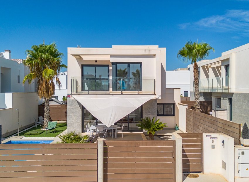 Revente - Détaché / Villa -
Orihuela - Entre Naranjos Vistabella Golf