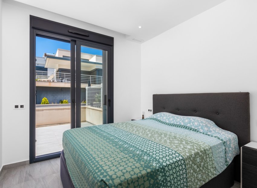 Revente - Détaché / Villa -
San Miguel de Salinas - Costa Blanca South