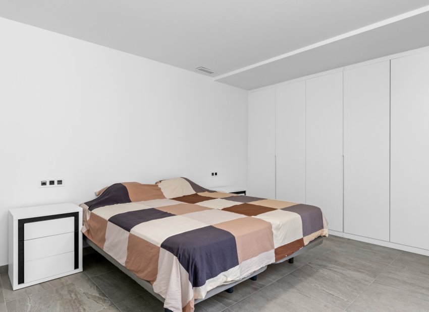 Revente - Détaché / Villa -
San Miguel de Salinas - Costa Blanca South