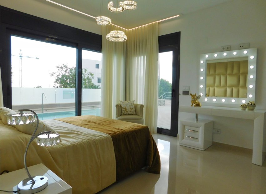 Revente - Détaché / Villa -
San Miguel de Salinas