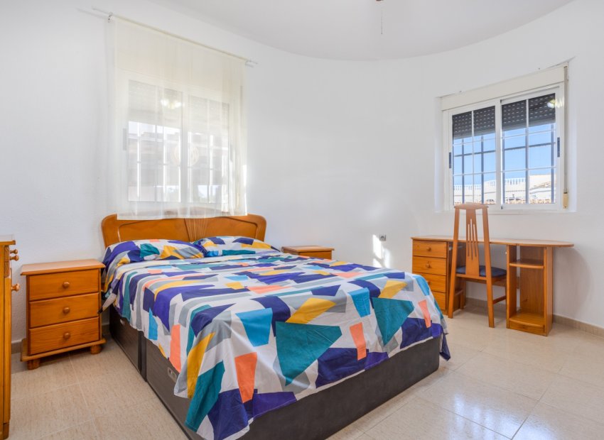 Revente - Détaché / Villa -
Torrevieja - Urbanización San Luis