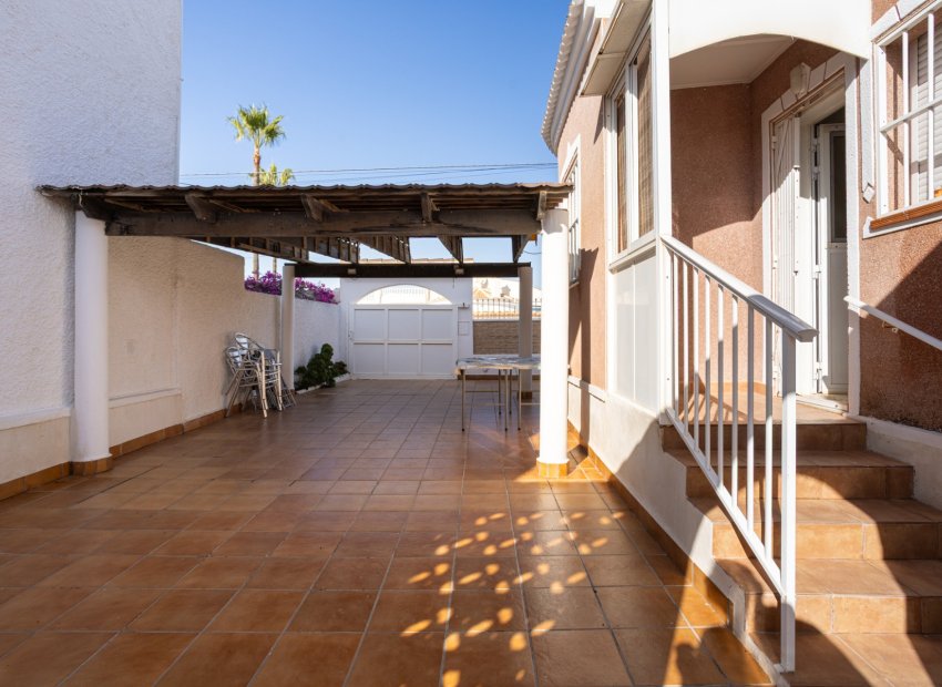 Revente - Détaché / Villa -
Torrevieja - Urbanización San Luis