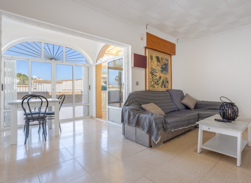 Revente - Détaché / Villa -
Torrevieja - Urbanización San Luis