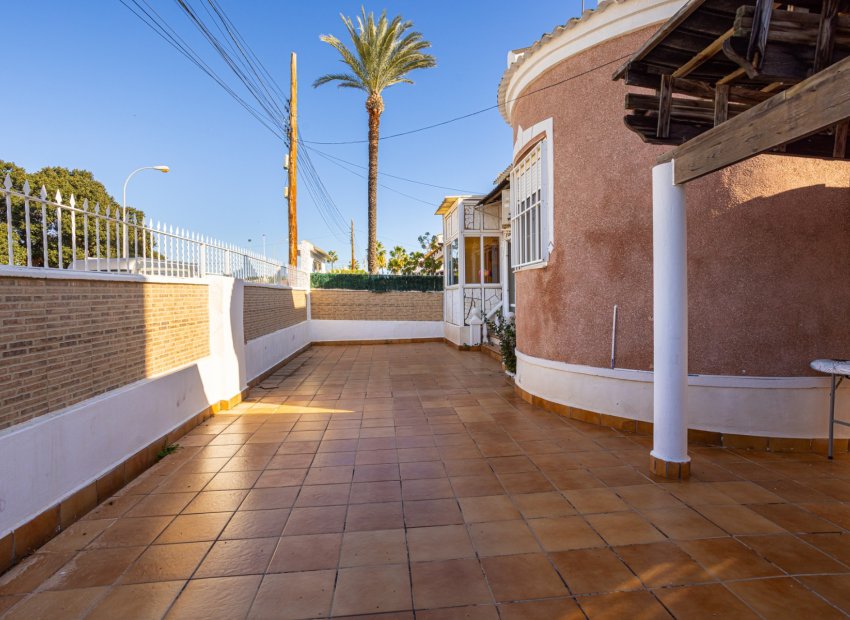 Revente - Détaché / Villa -
Torrevieja - Urbanización San Luis