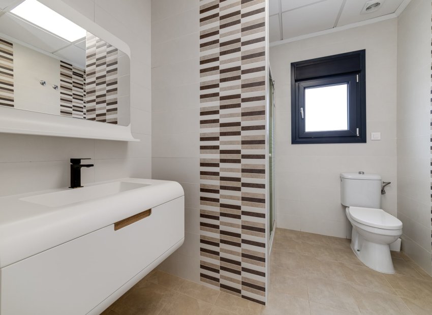 Revente - Détaché / Villa -
Torrevieja