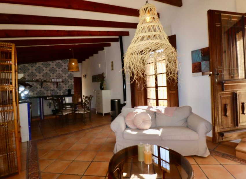 Revente - Finca   -
Ciudad Quesada - Rojales - Heredades