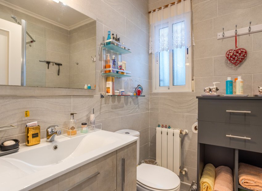 Revente - Finca   -
La Zarza