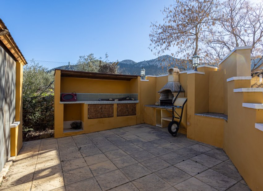 Revente - Finca   -
La Zarza