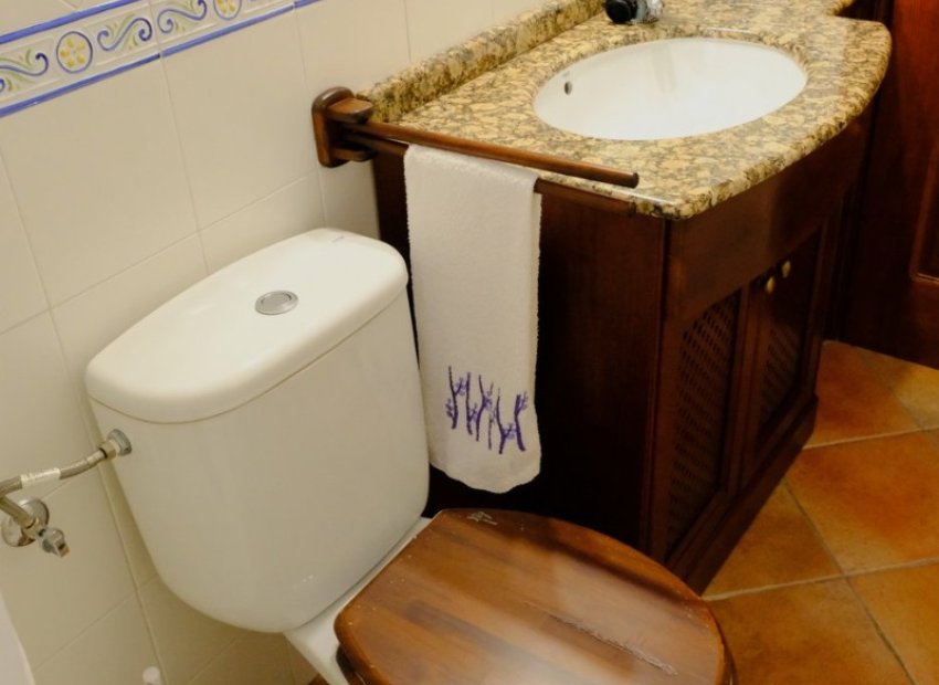 Revente - Finca   -
Orihuela