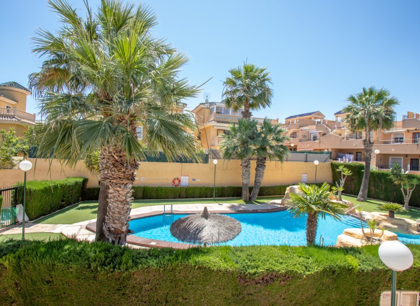 Revente - Maison individuelle -
Orihuela Costa - Villamartín