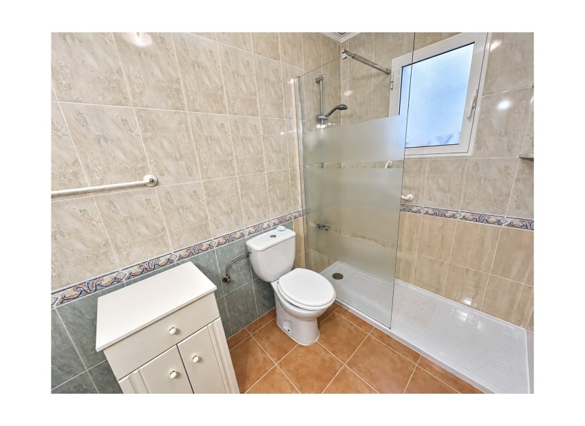 Revente - Mitoyenne -
Algorfa - Montebello