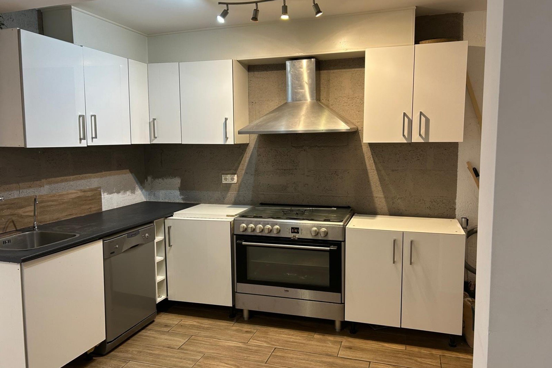 Revente - Mitoyenne -
Benejúzar