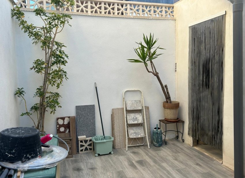 Revente - Mitoyenne -
Benejúzar