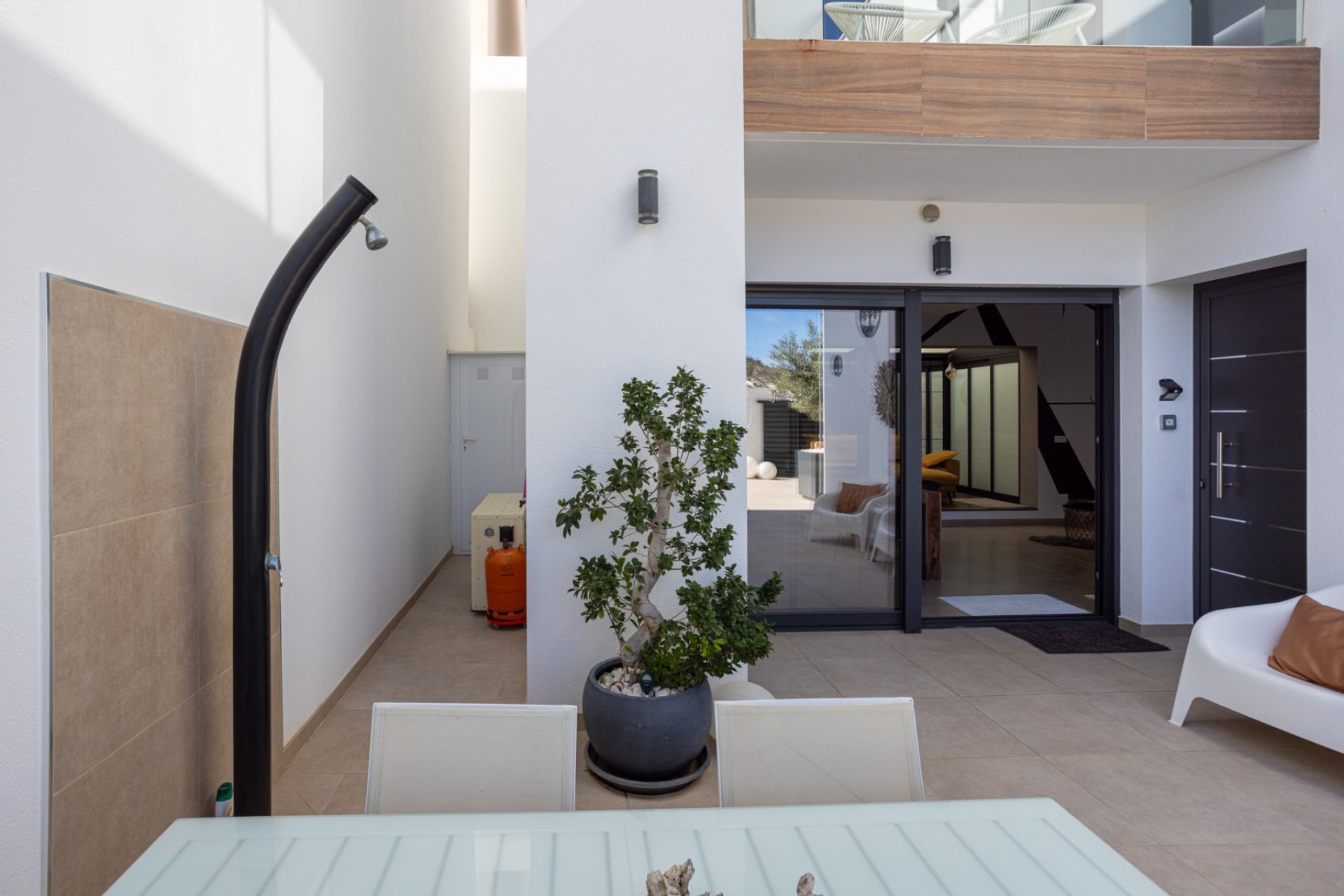 Revente - Mitoyenne -
Benijofar