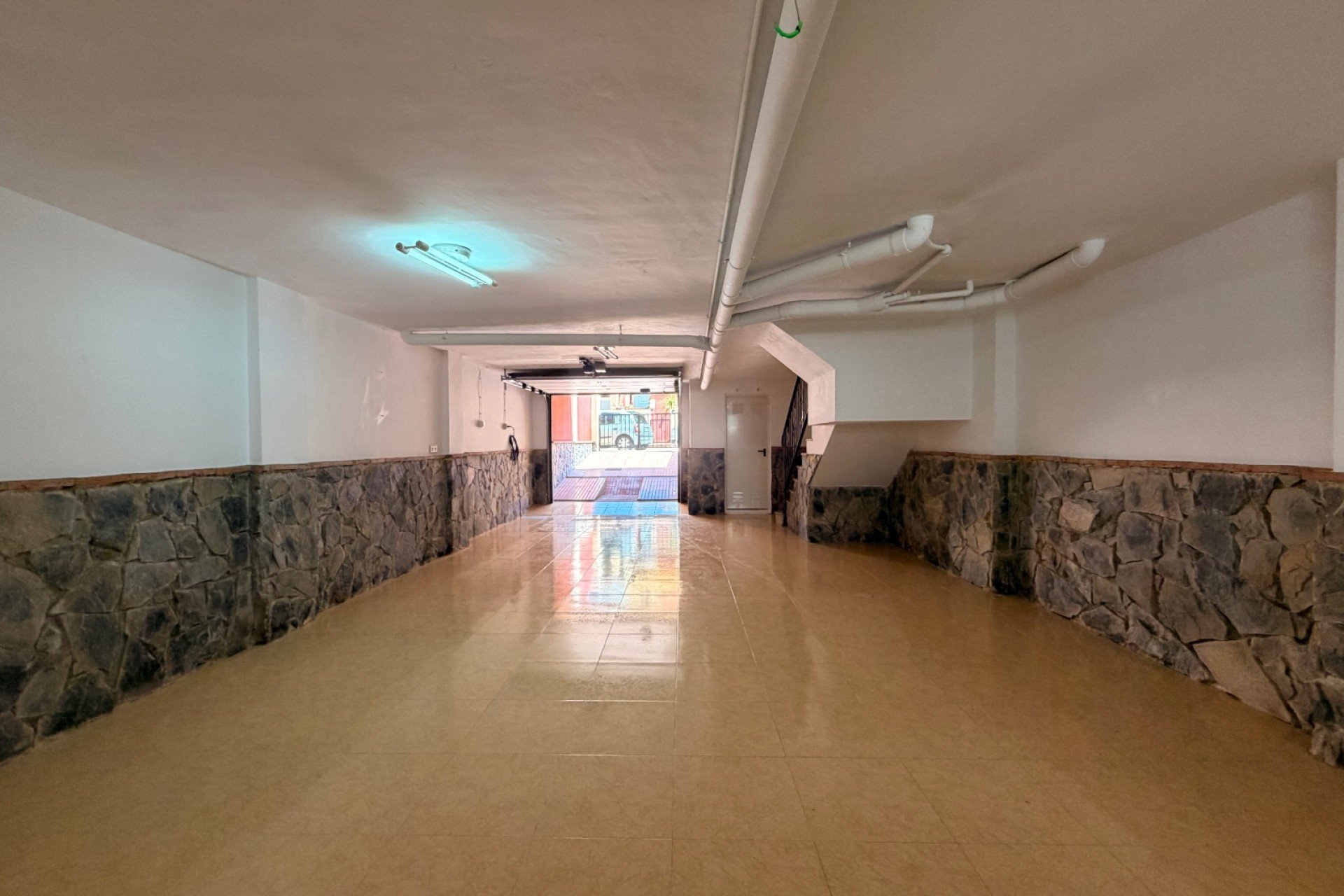 Revente - Mitoyenne -
Catral - pueblo