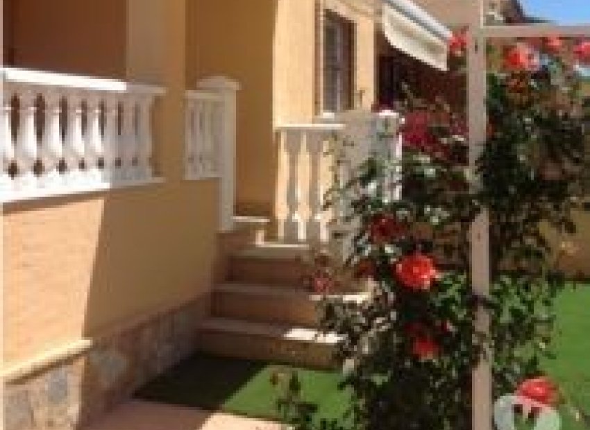 Revente - Mitoyenne -
Ciudad Quesada - Rojales - Doña Pepa