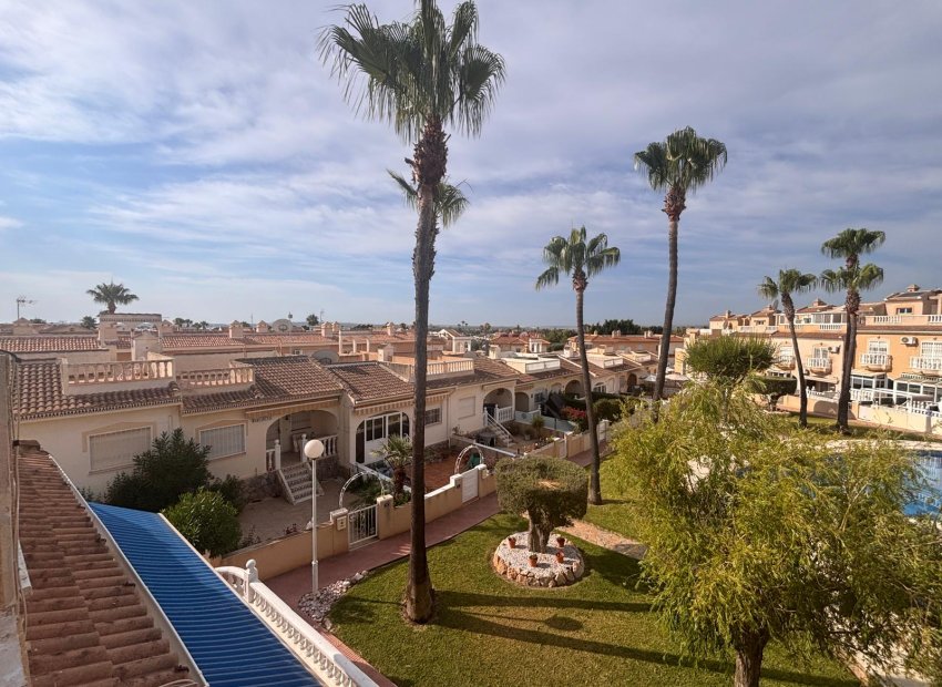 Revente - Mitoyenne -
Ciudad Quesada - Rojales - Urbanización Ciudad Quesada