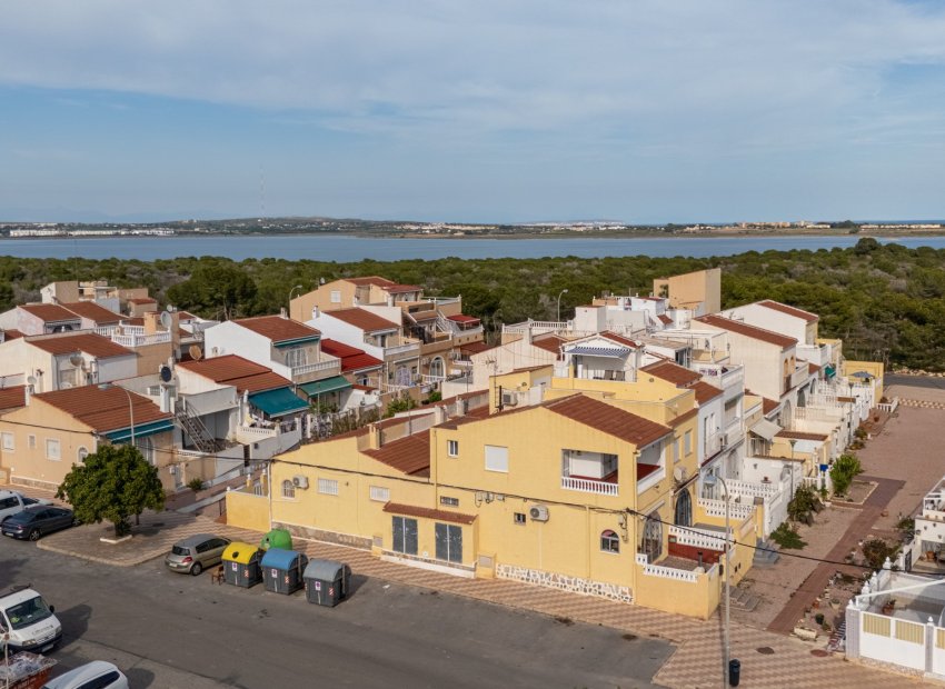Revente - Mitoyenne -
Torrevieja - La Siesta