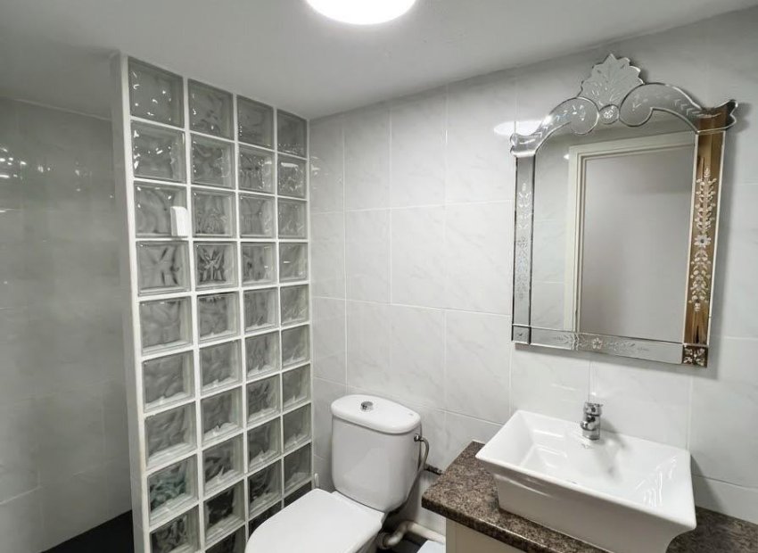 Revente - Mitoyenne -
Torrevieja - Los Balcones