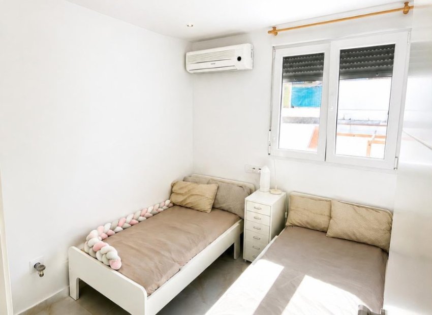Revente - Mitoyenne -
Torrevieja - Los Balcones