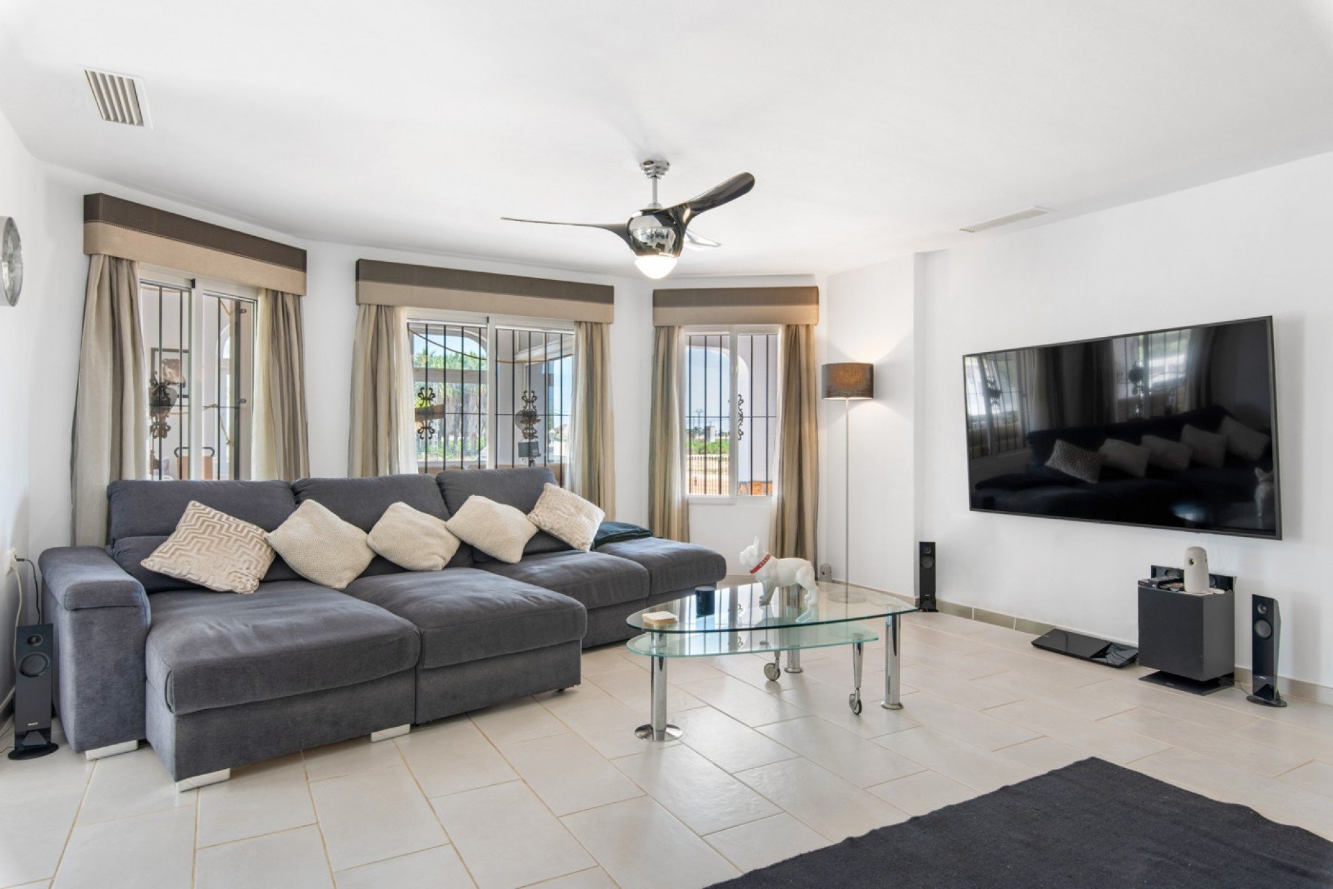 Revente - Propriété à la campagne -
Catral