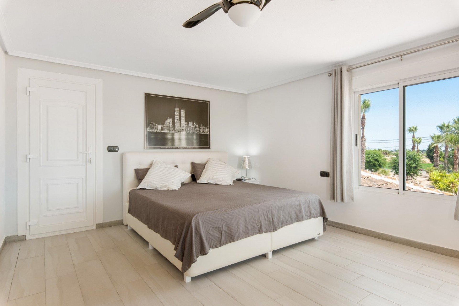 Revente - Propriété à la campagne -
Catral