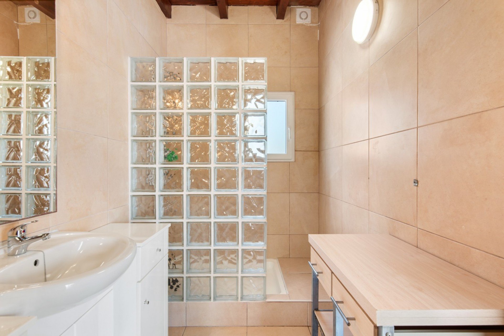 Revente - Propriété à la campagne -
Catral