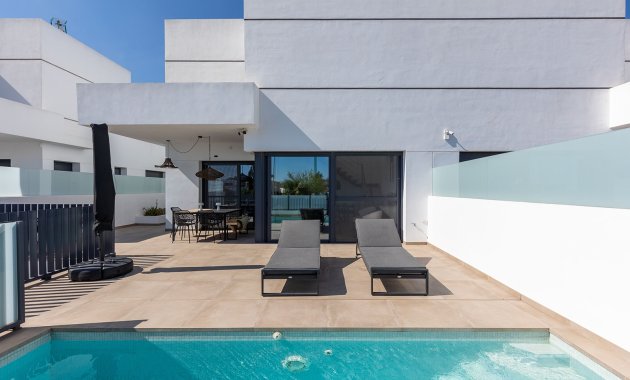 Semi - Detached Villa - Resale - Dolores - Dolores