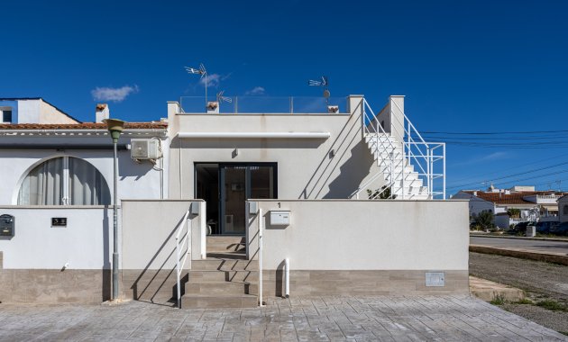 Town House - Resale - Torrevieja - Urbanización San Luis