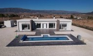 Villa - Neue Gebäude -
            Pinoso - RG-79588