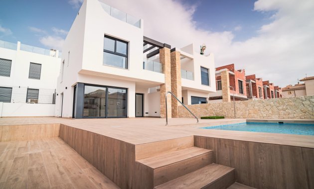Villa - Obra nueva - Orihuela Costa -
                Punta Prima