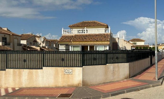 Vrijstaande woning / Villa - Herverkoop - Algorfa -
                Lo Crispin