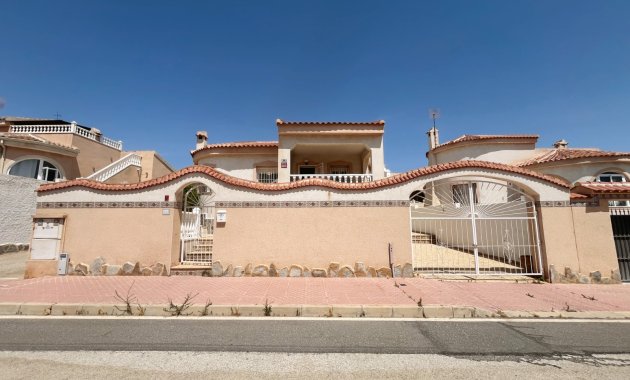 Vrijstaande woning / Villa - Herverkoop - Ciudad Quesada - Rojales -
                Airstrip
