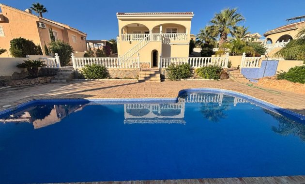 Vrijstaande woning / Villa - Herverkoop - Ciudad Quesada - Rojales -
                La Fiesta