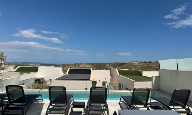 Vrijstaande woning / Villa - Herverkoop - Ciudad Quesada - Rojales -
                Rojales