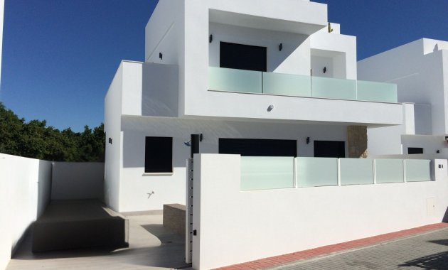 Vrijstaande woning / Villa - Herverkoop - Los Montesinos - La Herada