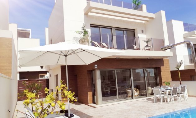 Vrijstaande woning / Villa - Herverkoop - Villamartin -
                Villamartin