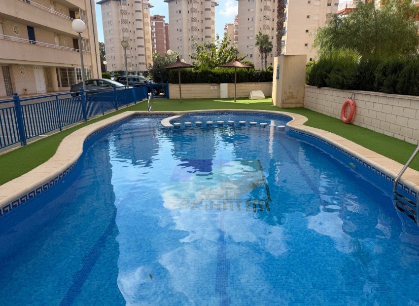 Wiederverkauf - Apartment -
Guardamar del Segura - Puerto